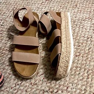 tan wedged sandals!!